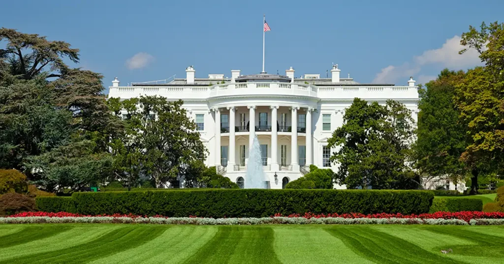 Photo of the White House in Washington DC